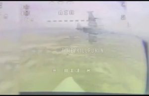 В об’єктив українського FPV-дрона потрапив проліт російського літака Су-25. ВIДЕО В-об’єктив-українського-fpv-дрона-потрапив-проліт-російського-літака-Су-25.-ВiДЕО