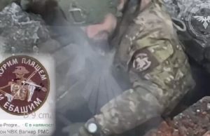 Росіяни перекинули залишки “вагнерівців” під Авдіївку. ВIДЕО Росіяни-перекинули-залишки-“вагнерівців”-під-Авдіївку.-ВiДЕО