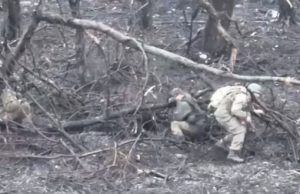 Бійці 47-ї ОМБр нищать окупантів ударними дронами. ВIДЕО Бійці-47-ї-ОМБр-нищать-окупантів-ударними-дронами.-ВiДЕО