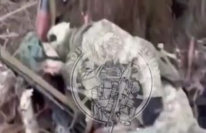 9 ліквідованих окупантів розкидані по полю після невдалого штурму. ВIДЕО 18+ 9-ліквідованих-окупантів-розкидані-по-полю-після-невдалого-штурму.-ВiДЕО-18+