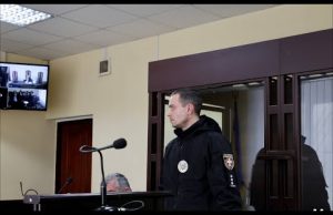 Поліцейського, який зупинив авто п’яного прокурора, хочуть засудити на 4 роки позбавлення волі (ВІДЕО) Поліцейського, який зупинив авто п’яного прокурора, хочуть засудити на 4 роки позбавлення волі (ВІДЕО)