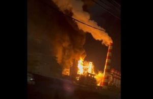 Твою мать, Господи! – у російському Туапсе вибух та пожежа на енергетичному об’єкті. ВIДЕО Твою-мать,-Господи!-–-у-російському-Туапсе-вибух-та-пожежа-на-енергетичному-об’єкті.-ВiДЕО