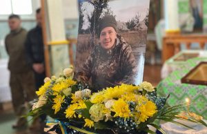 Нововолинська громада провела в останню путь Захисника Артура Мельничука Нововолинська-громада-провела-в-останню-путь-Захисника-Артура-Мельничука