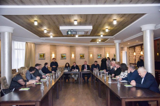 Міський голова взяв участь у круглому столі голів вугільних громад Волині та Львівщини Міський-голова-взяв-участь-у-круглому-столі-голів-вугільних-громад-Волині-та-Львівщини