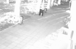 Рашисти вже понад годину обстрілюють Херсон: Є влучання у Дніпровському районі. ВIДЕО Рашисти-вже-понад-годину-обстрілюють-Херсон:-Є-влучання-у-Дніпровському-районі.-ВiДЕО