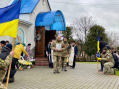 Нововолинська громада попрощалася з Героєм Дмитром Світящуком