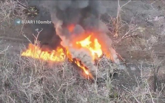 Детонація боєкомплекту ворожого танка Т-80БВМ в Авдіївці. ВIДЕО Детонація-боєкомплекту-ворожого-танка-Т-80БВМ-в-Авдіївці.-ВiДЕО