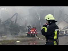 У Нововолинську трапилась масштабна пожежа на підприємстві «Пан Курчак» (ВІДЕО) У Нововолинську трапилась масштабна пожежа на підприємстві «Пан Курчак» (ВІДЕО)