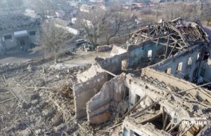 Росіяни ракетою влучили в школу в Мирнограді на Донеччині. ВIДЕО Росіяни-ракетою-влучили-в-школу-в-Мирнограді-на-Донеччині.-ВiДЕО