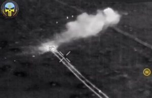 Момент підриву на міні ворожого новітнього танка Т-80БВМ в Запорізькій області. ВIДЕО Момент-підриву-на-міні-ворожого-новітнього-танка-Т-80БВМ-в-Запорізькій-області.-ВiДЕО