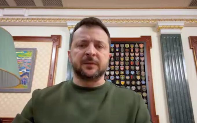 Щойно підписав указ, який розпочинає створення у наших Силах оборони окремого роду сил – Сил... Щойно-підписав-указ,-який-розпочинає-створення-у-наших-Силах-оборони-окремого-роду-сил-–-Сил.