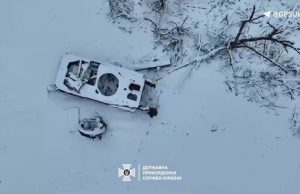 Окупантові не вдалося заховатися за БМП від українського дрона на Бахмутському напрямку. ВIДЕО Окупантові-не-вдалося-заховатися-за-БМП-від-українського-дрона-на-Бахмутському-напрямку.-ВiДЕО