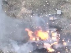 Ворожа бронемашина догорає у полі поблизу Авдіївки. ВIДЕО Ворожа-бронемашина-догорає-у-полі-поблизу-Авдіївки.-ВiДЕО