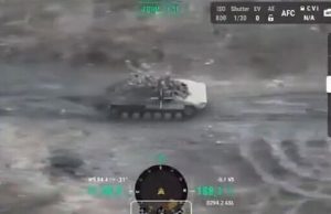 Ворожа БМП із окупантами на броні вибухає на протитанковій міні. ВIДЕО безпілотника Ворожа-БМП-із-окупантами-на-броні-вибухає-на-протитанковій-міні.-ВiДЕО-безпілотника