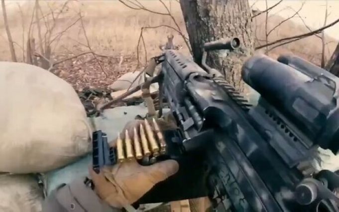 Боєць Інтернаціонального легіону ЗСУ веде бій з окупантами: “Good morning, Vietnam!”. ВIДЕО Боєць-Інтернаціонального-легіону-ЗСУ-веде-бій-з-окупантами:-“good-morning,-vietnam!”.-ВiДЕО