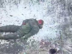 Окупант конає в полі після удару дрона-камікадзе. ВIДЕО 18+ Окупант-конає-в-полі-після-удару-дрона-камікадзе.-ВiДЕО-18+