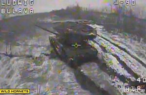 Ворожий танк та два ЗРК С-60 знищили українські воїни дронами “Дикі Шершні”. ВIДЕО Ворожий-танк-та-два-ЗРК-С-60-знищили-українські-воїни-дронами-“Дикі-Шершні”.-ВiДЕО