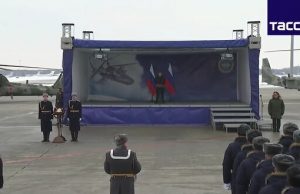 Путін подарував російській військовій авіації ікону після втрати 7 літаків за тиждень. ВIДЕО Путін-подарував-російській-військовій-авіації-ікону-після-втрати-7-літаків-за-тиждень.-ВiДЕО