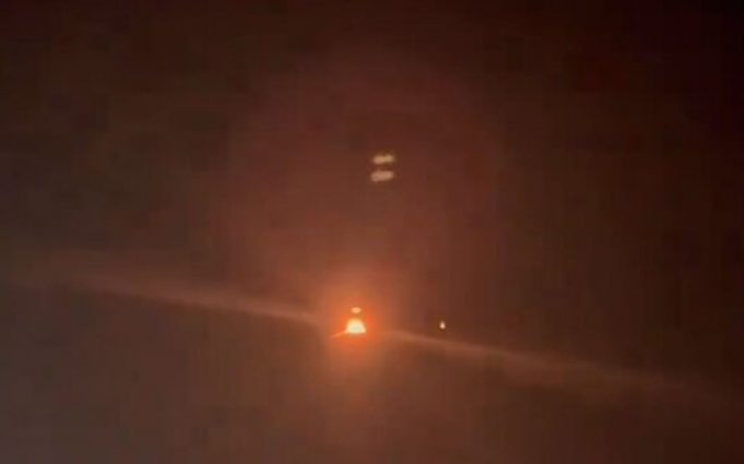 Сили оборони збили над Азовським морем російський літак А-50. ВIДЕО Сили-оборони-збили-над-Азовським-морем-російський-літак-А-50.-ВiДЕО
