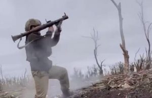 Січеславські десантники нищать окупантів у ближньому бою на Куп’янському напрямку. ВIДЕО Січеславські-десантники-нищать-окупантів-у-ближньому-бою-на-Куп’янському-напрямку.-ВiДЕО