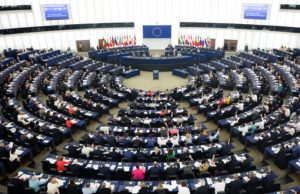 Європарламент схвалив 50 млрд євро допомоги Україні. ВIДЕО Європарламент-схвалив-50-млрд-євро-допомоги-Україні.-ВiДЕО
