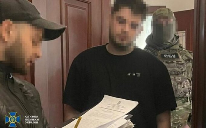 Молодиків, які кричали “Ахмат сила”, затримано на Київщині, – СБУ. ВІДЕО+ФОТОрепортаж Молодиків,-які-кричали-“Ахмат-сила”,-затримано-на-Київщині,-–-СБУ.-ВІДЕО+ФОТОрепортаж