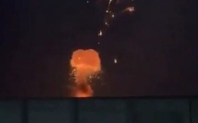 Мобільна група ППО знищує ворожий безпілотник. ВIДЕО Мобільна-група-ППО-знищує-ворожий-безпілотник.-ВiДЕО