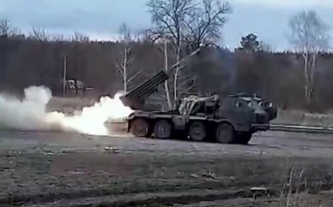 Прикордонники з РЗСВ RM-70 “Vampire” завдали удару по ворожих позиціях. ВIДЕО Прикордонники-з-РЗСВ-rm-70-“vampire”-завдали-удару-по-ворожих-позиціях.-ВiДЕО