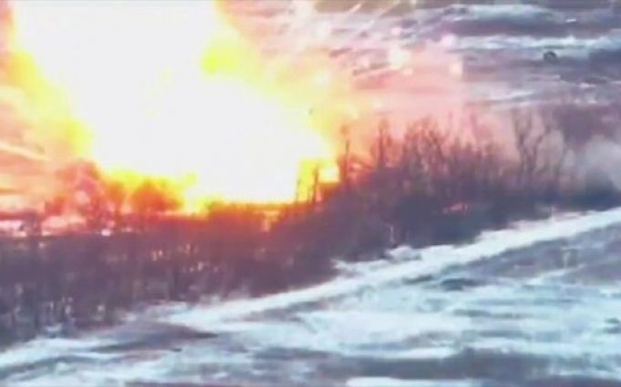 Воїни 25 ОПДБр FPV-дроном знищили російську БМП-3. ВIДЕО Воїни-25-ОПДБр-fpv-дроном-знищили-російську-БМП-3.-ВiДЕО