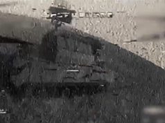 Оператор дрона-камікадзе поцілив у ворожий ЗРК “Тор”. ВIДЕО Оператор-дрона-камікадзе-поцілив-у-ворожий-ЗРК-“Тор”.-ВiДЕО