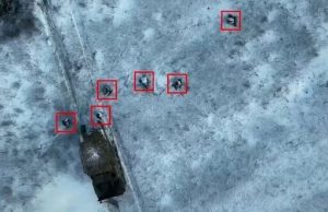 Знищення ворожої штурмової групи за допомогою дронів поблизу Бахмуту. ВIДЕО Знищення-ворожої-штурмової-групи-за-допомогою-дронів-поблизу-Бахмуту.-ВiДЕО