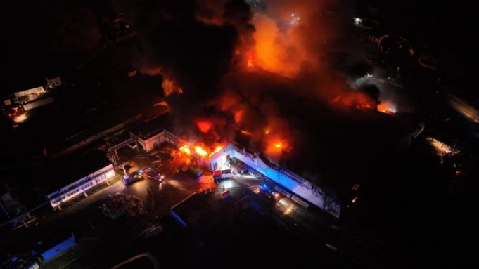 На Волині ліквідували пожежу в складській будівлі птахокомплексу.
