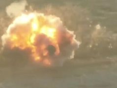 Наземний дрон-камікадзе з протитанковими мінами ТМ-62 атакує позицію окупантів. ВIДЕО Наземний-дрон-камікадзе-з-протитанковими-мінами-ТМ-62-атакує-позицію-окупантів.-ВiДЕО