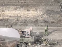 Дрон-камікадзе ліквідував окупанта біля покинутої ворожої бронетехніки. ВIДЕО Дрон-камікадзе-ліквідував-окупанта-біля-покинутої-ворожої-бронетехніки.-ВiДЕО