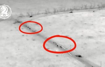 Одинадцять окупантів гинуть під артобстрілом на дорозі поблизу Степового. ВIДЕО безпілотника Одинадцять-окупантів-гинуть-під-артобстрілом-на-дорозі-поблизу-Степового.-ВiДЕО-безпілотника