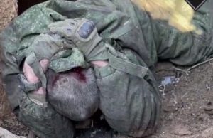 Бійці 3 ОШБр взяли у полон росіянина: “Вилазь, сука!”. ВIДЕО Бійці-3-ОШБр-взяли-у-полон-росіянина:-“Вилазь,-сука!”.-ВiДЕО