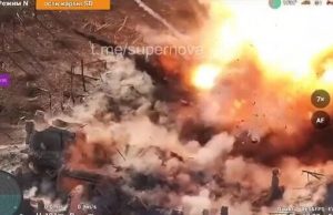 Ворожа бронемашина розлітається на друзки після детонації. ВIДЕО Ворожа-бронемашина-розлітається-на-друзки-після-детонації.-ВiДЕО