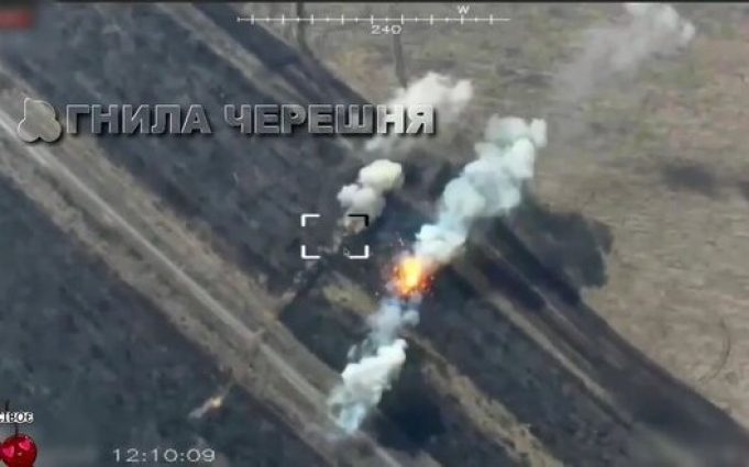 Українські захисники знищили три ворожі РСЗВ “Ураган” за допомогою “HIMARS”. ВIДЕО Українські-захисники-знищили-три-ворожі-РСЗВ-“Ураган”-за-допомогою-“himars”.-ВiДЕО