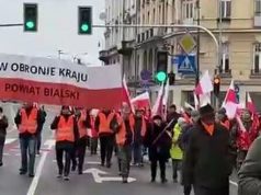 Польські фермери розпочали генеральний страйк біля будинку уряду у Варшаві. ВIДЕО Польські-фермери-розпочали-генеральний-страйк-біля-будинку-уряду-у-Варшаві.-ВiДЕО