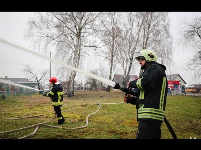 У Поромівській громаді рятувальники й пожежники-добровольці провели спільні навчання (ВІДЕО) У Поромівській громаді рятувальники й пожежники-добровольці провели спільні навчання (ВІДЕО)