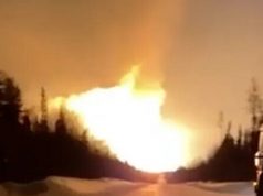 У Росії вночі сталася потужна пожежа на газопроводі у Ханти-Мансійському окрузі. ВIДЕО У-Росії-вночі-сталася-потужна-пожежа-на-газопроводі-у-Ханти-Мансійському-окрузі.-ВiДЕО
