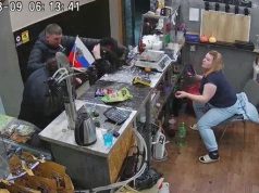 П’яний “Z-патріот” побив двох росіянок, бо думав, що вони говорять українською. ВIДЕО П’яний-“z-патріот”-побив-двох-росіянок,-бо-думав,-що-вони-говорять-українською.-ВiДЕО