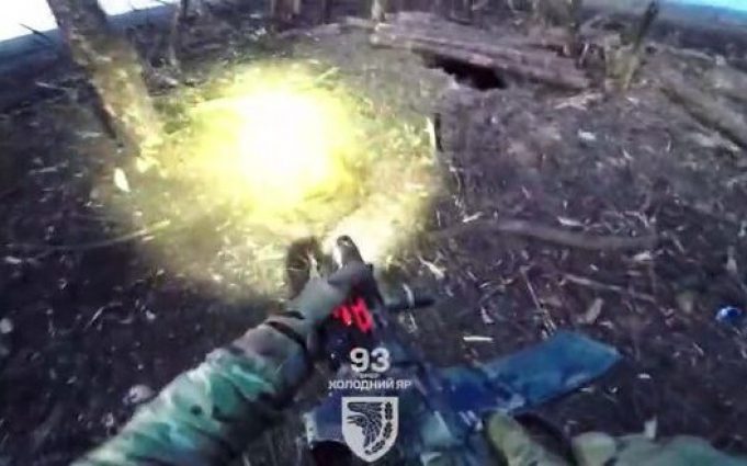 Воїни 93 ОМБр “Холодний Яр” вибили з позицій окупантів на Бахмутському напрямку. ВIДЕО Воїни-93-ОМБр-“Холодний-Яр”-вибили-з-позицій-окупантів-на-Бахмутському-напрямку.-ВiДЕО