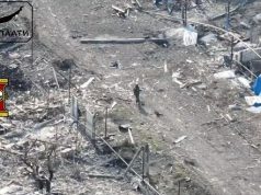 Росіянин перед смертю намагається з автомата збити український дрон-камікадзе. ВIДЕО Росіянин-перед-смертю-намагається-з-автомата-збити-український-дрон-камікадзе.-ВiДЕО