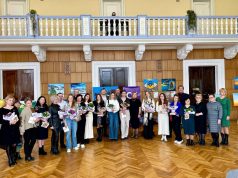 У Нововолинському міському Палаці культури відкрили виставку картин дружин загиблих Героїв У-Нововолинському-міському-Палаці-культури-відкрили-виставку-картин-дружин-загиблих-Героїв