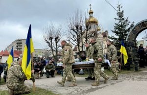 Нововолинськ попрощався із полеглим Захисником Максимом Бірюковим Нововолинськ-попрощався-із-полеглим-Захисником-Максимом-Бірюковим