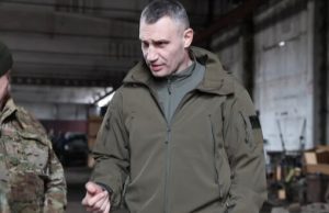 Передали на фронт 150 дронів, РЕБи і броньоване авто, – Кличко. ВIДЕО Передали-на-фронт-150-дронів,-РЕБи-і-броньоване-авто,-–-Кличко.-ВiДЕО