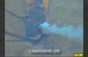 Воїни 109 гірсько-штурмового батальйону знищили ворожий танк Т-72 дронами “Дикі шершні”. ВIДЕО Воїни-109-гірсько-штурмового-батальйону-знищили-ворожий-танк-Т-72-дронами-“Дикі-шершні”.-ВiДЕО