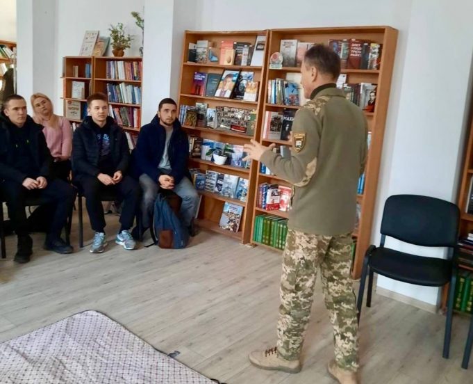 У Нововолинську провели чергове заняття з основ національного спротиву У-Нововолинську-провели-чергове-заняття-з-основ-національного-спротиву
