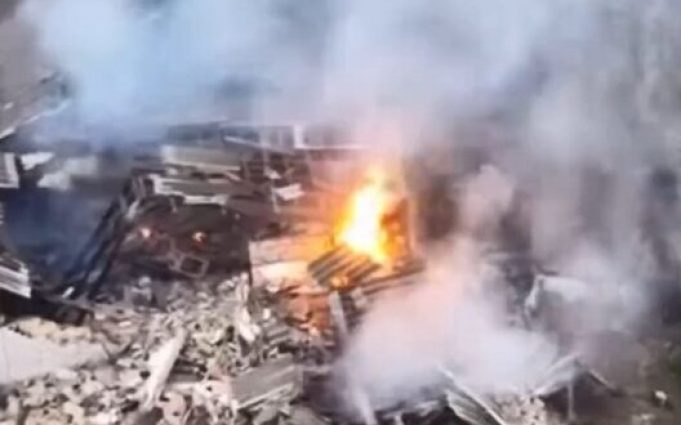 Воїни 73 МЦ ССО знищують окупантів дронами “Дикі Шершні”. ВIДЕО Воїни-73-МЦ-ССО-знищують-окупантів-дронами-“Дикі-Шершні”.-ВiДЕО